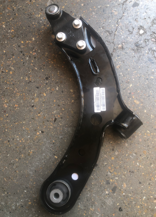Front Lower Control Arm For MG ZS 1.5L Responsive Handling OEM 11048895