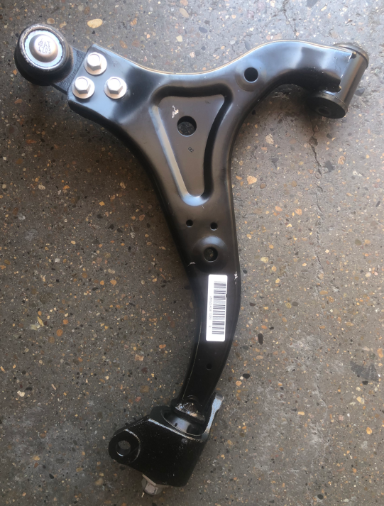 Front Lower Right Control Arm Assembly For MG RX5 OEM 10959496
