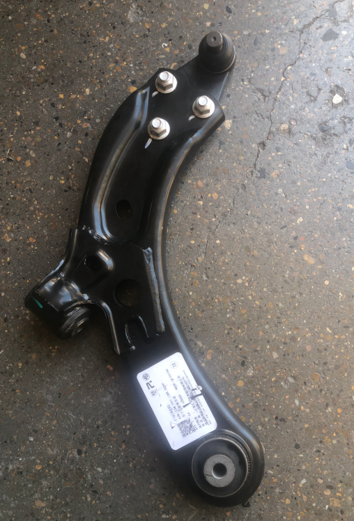 Front Lower Control Arm For MG ZS 1.5L Responsive Handling OEM 11048895