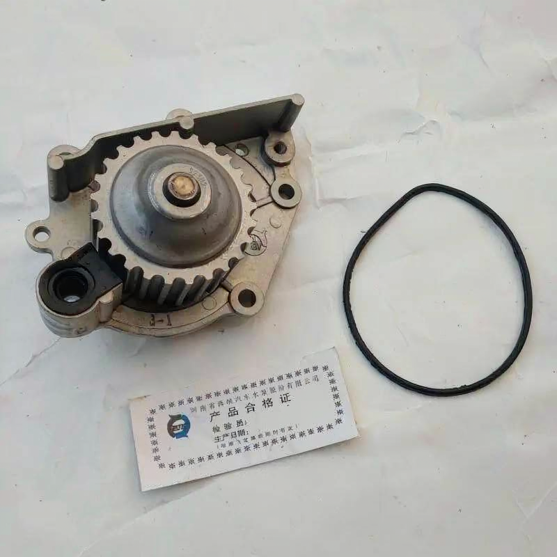 طرمبة ماء لمحركات رووي إم جي 1.8T - قطعة أصلية PEB102510